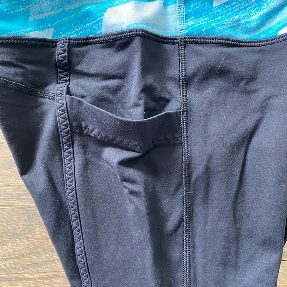 Ivivva by Lululemon Girls Capri Leggings, Size 12 - Picture 4 of 5